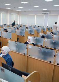 طلبة السنة السادسة في كلية الطب بالجامعة العربية الامريكية يتقدمون لامتحان المجلس الوطني الأمريكي للتقييم الطبي NBME