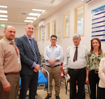الجامعة العربية الامريكية ومؤسسة جذور النمائية تبحثان سبل التعاون المشترك